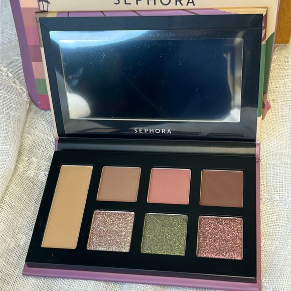 NWT Sephora destinations eyeshadow pallet - Picture 3 of 4